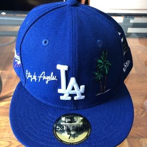 NewEra LA Dodgers fitted hat. (Blue)